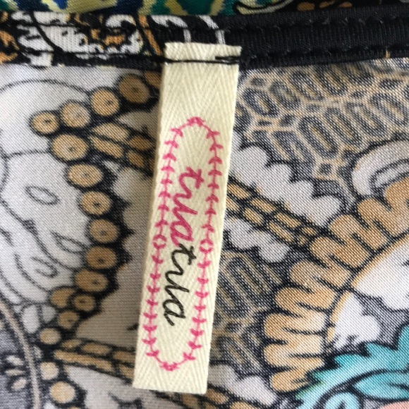 MEDALLION BORDER MAXI DRESS. - Picture 7 of 8